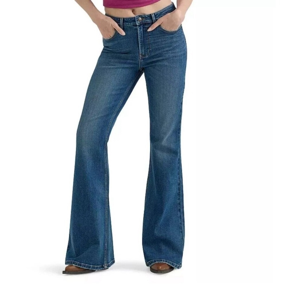 Wrangler Women's Size 12 /34x32 L Fierce Flare Western Cowgirl Jeans Wide Bottom